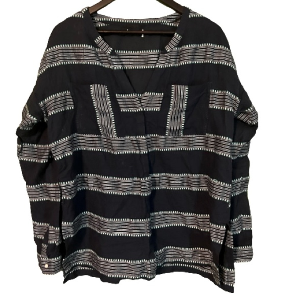 Anthropologie boho navy blue cotton cheesecloth top with embroidery